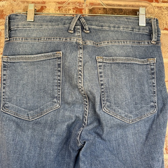 Good American Medium Wash Distressed Raw Hem Skinny Jeans - Picture 5 of 7